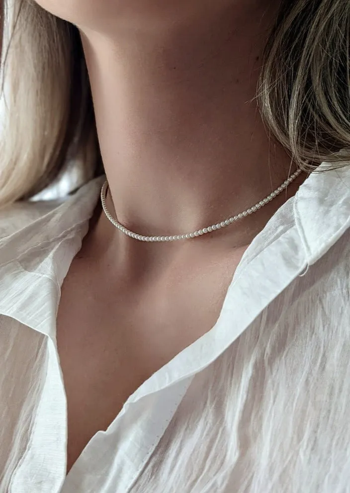 Anna Mini Pearl Choker