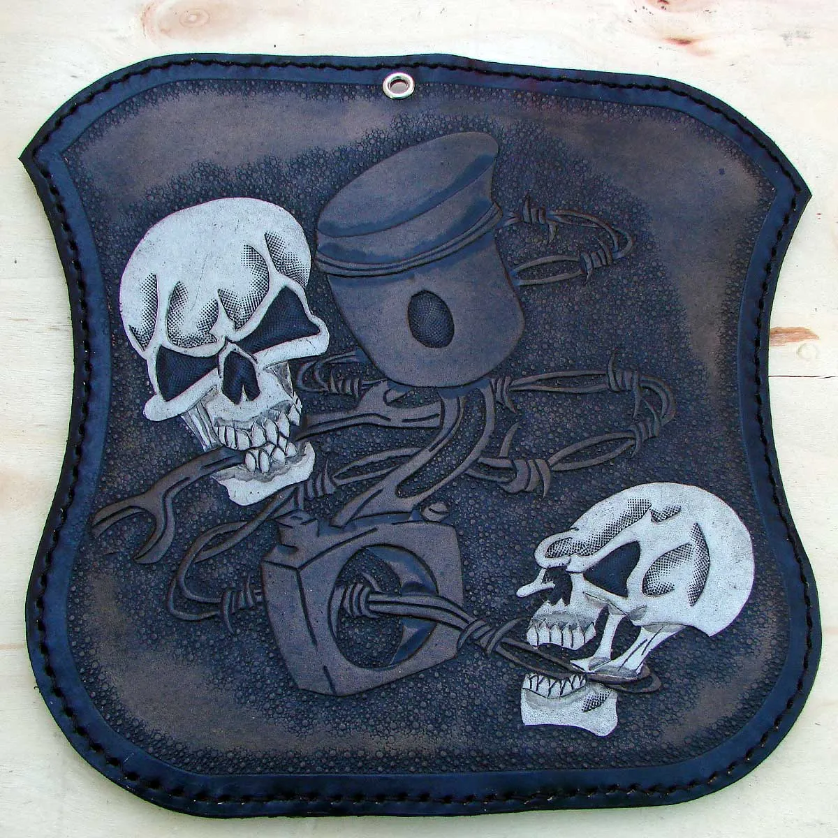 Bifold biker wallet with skulls