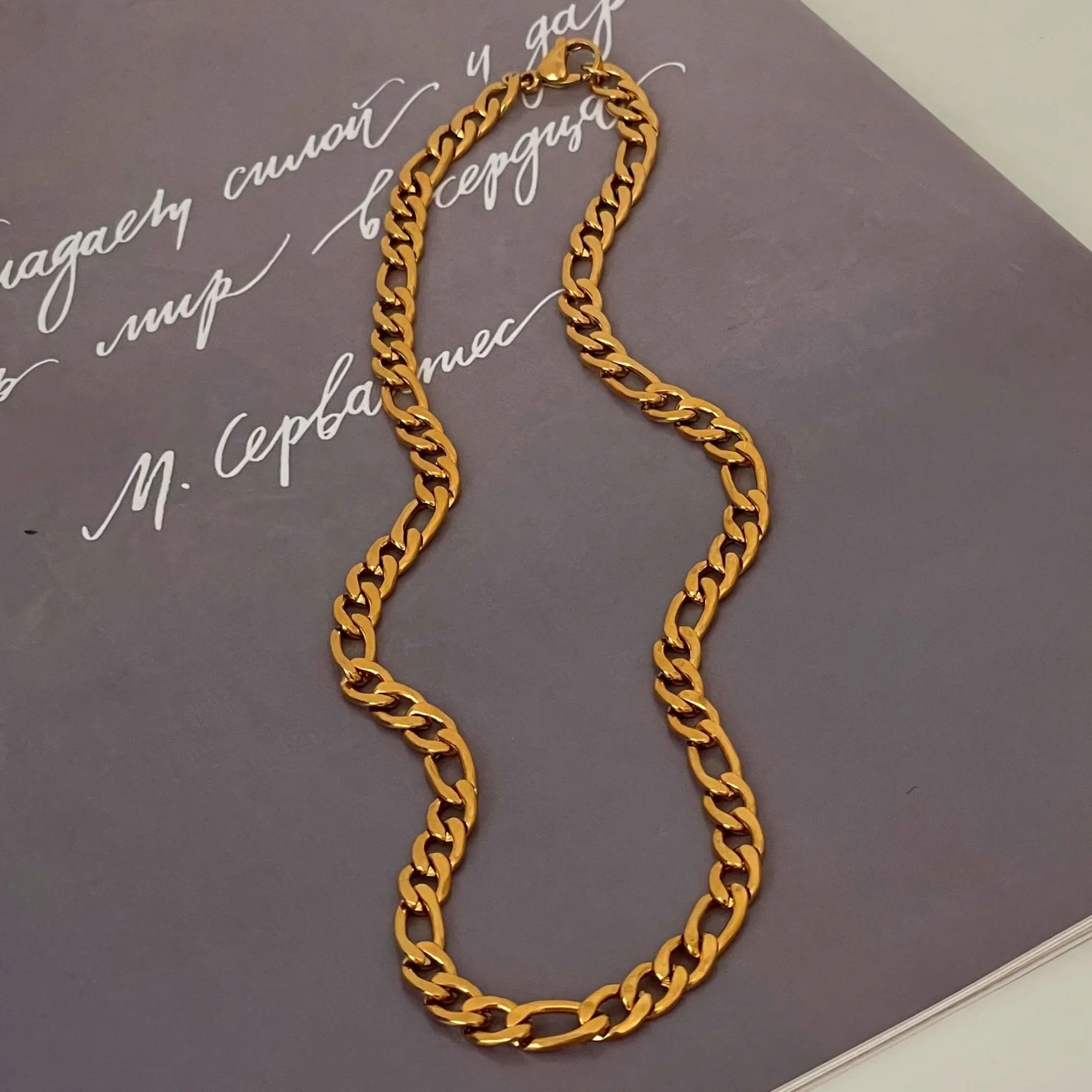 Figaro Chain Necklace Gold