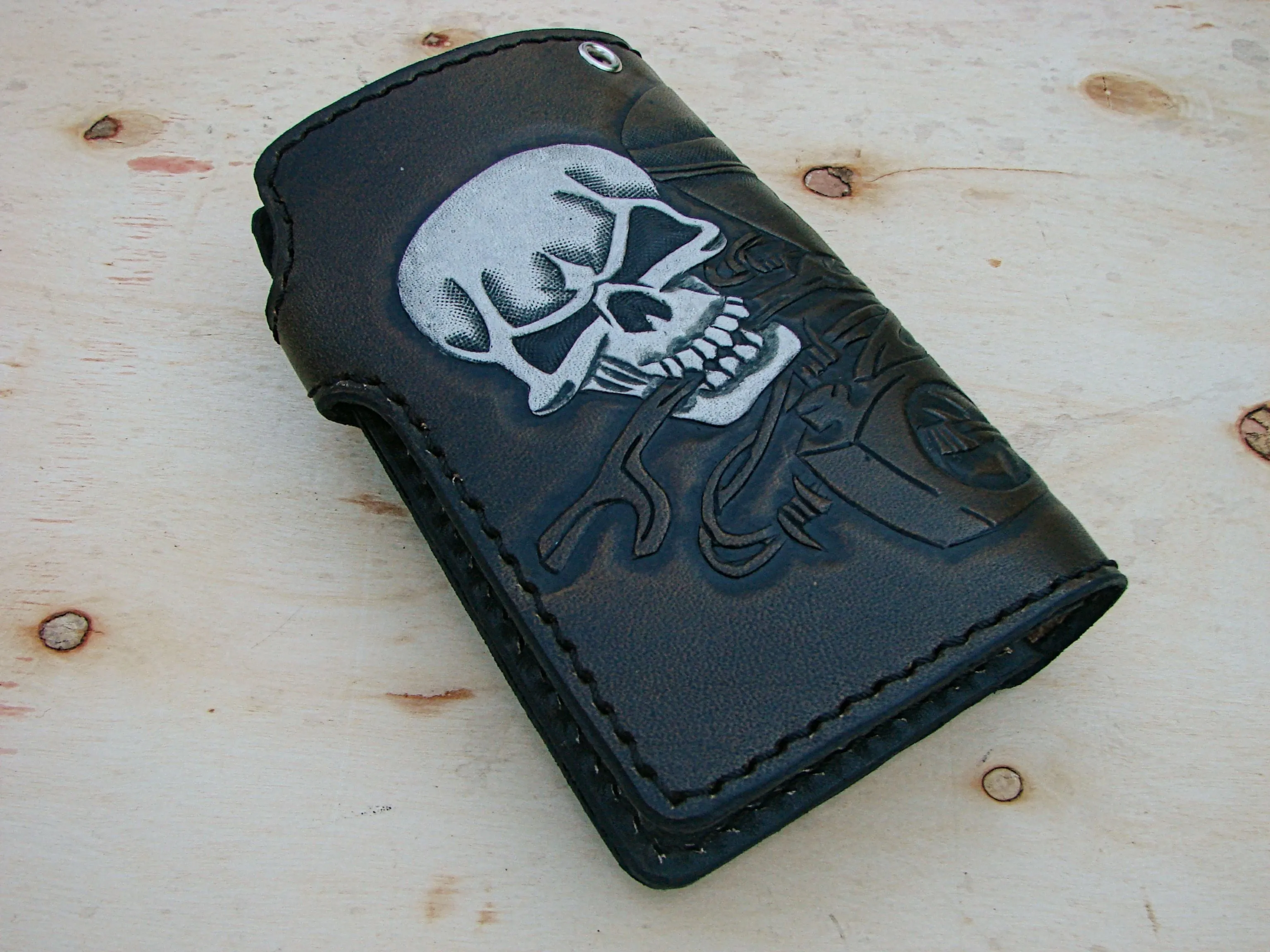 Man leather wallet biker style with white skull