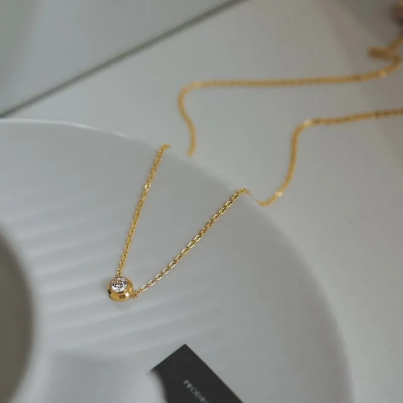 Minimal Zirconia Necklace - Gold