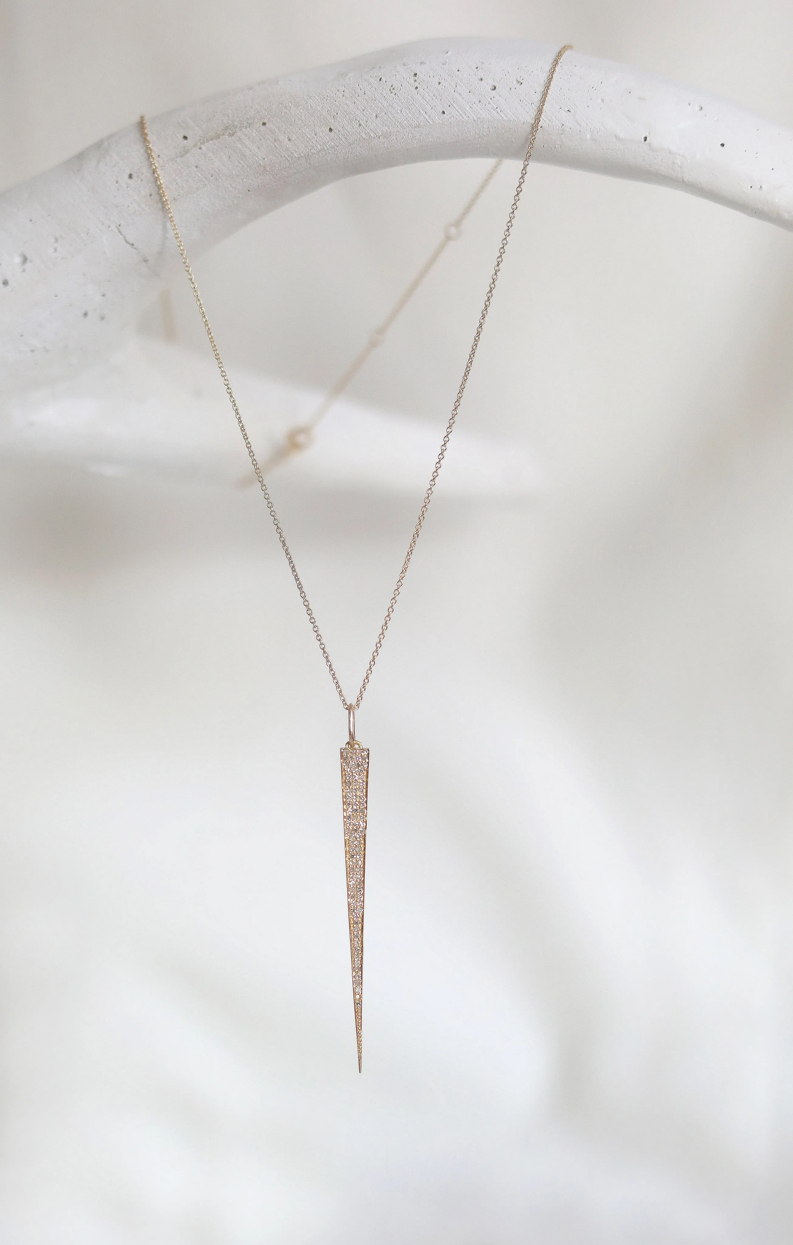 OLLIE POINTED DROP NECKLACE